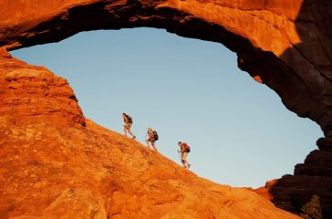 FMI-pou-tha-kinithi-i