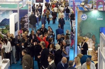 Philoxenia-Hotelia-megali-afxisi-ton