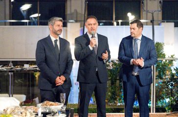 divpano-apo-470-sinedri-apo