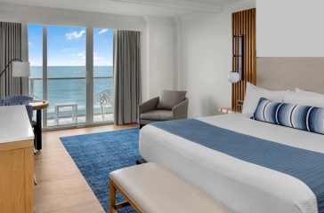 tria-nea-5astera-xenodochia-dio