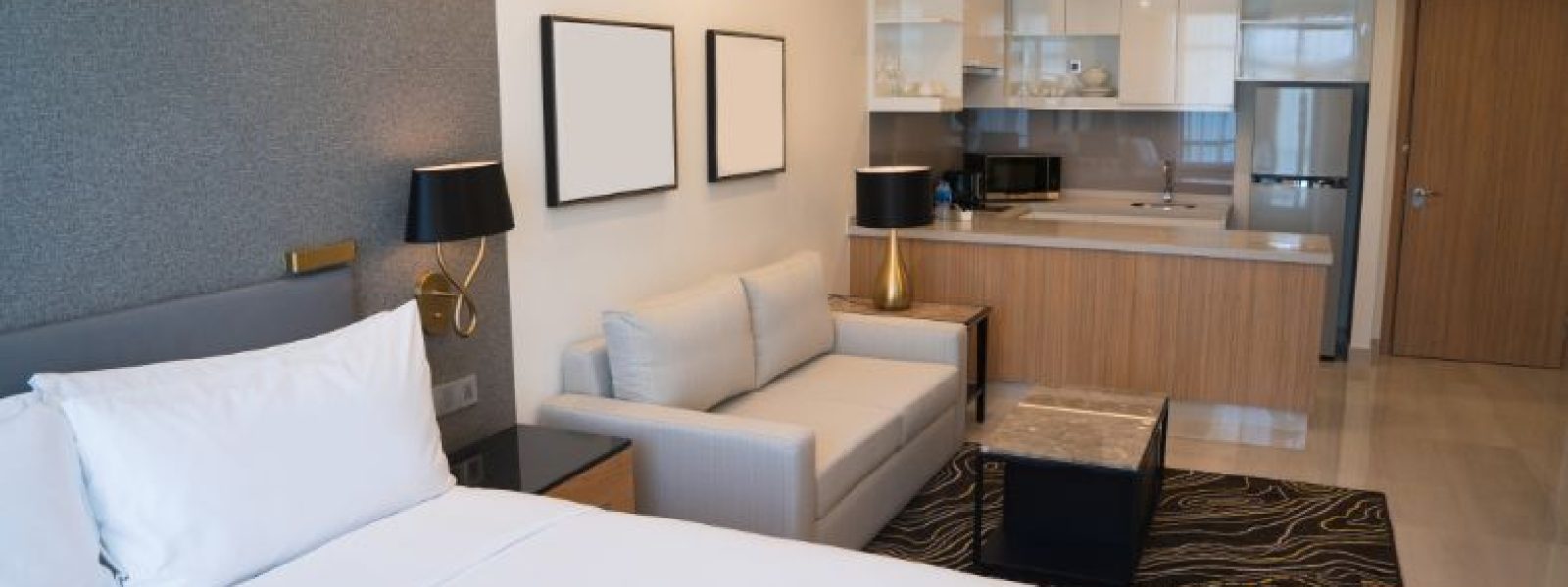 Oxford Economics: Μόλις το 0,5% των κατοικιών στην ΕΕ σε βραχυχρόνιες μισθώσεις