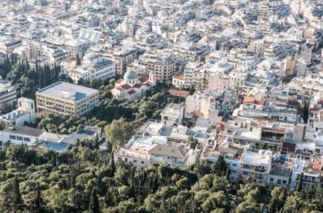 Telos-chronou-gia-nees-adies