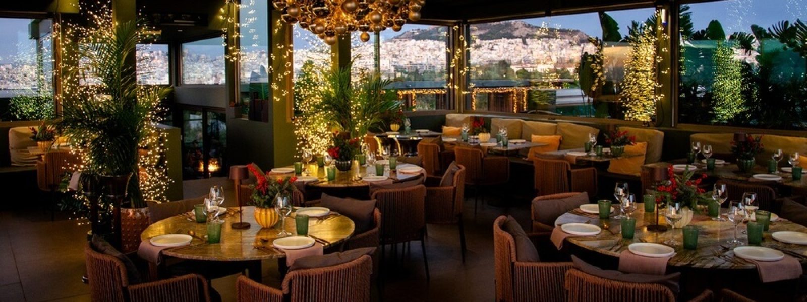 Γιορτές στο 10 Urban Roof του Radisson Blu Park Hotel Athens