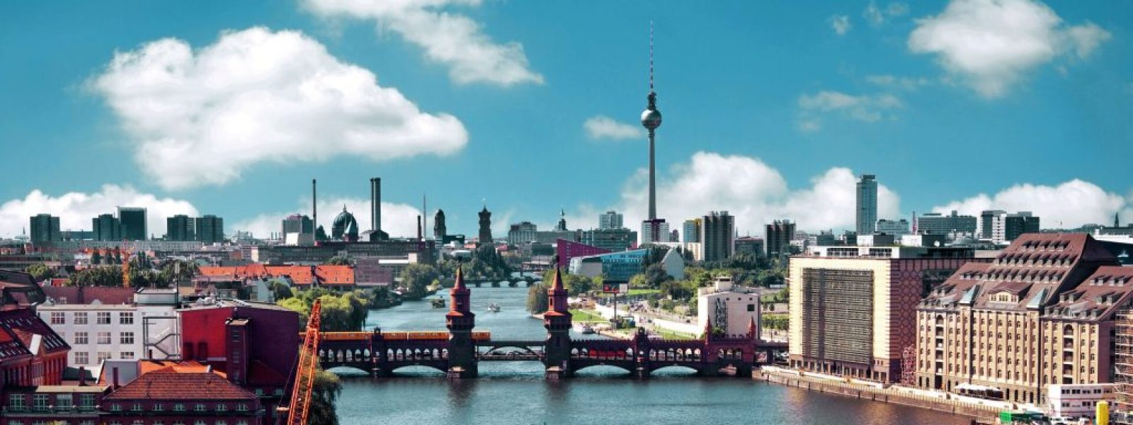 Η Booking.com αποκαλύπτει τους ιδανικούς προορισμούς για solo τουρίστες