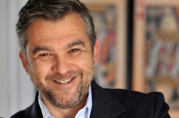 sklireni-o-polemos-me-ta