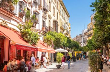 53.000-paranoma-touristika-diamerismata-aferounte