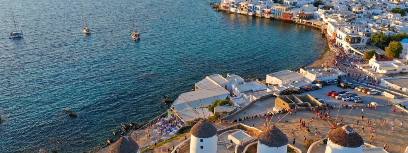 Τουρισμός: Ανοδικές αφίξεις και έσοδα – Πιέσεις στα ξενοδοχεία της Αθήνας