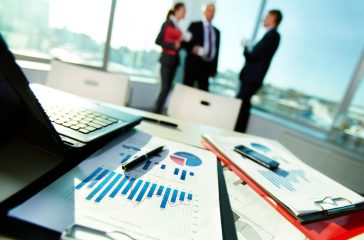 posa-xodevoun-gia-epangelmatika-taxidia