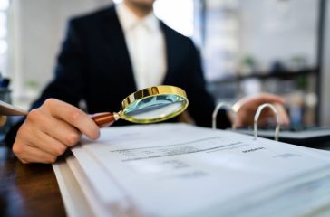 ΑΑde-sto-mikroskopio-i-vrachichronies